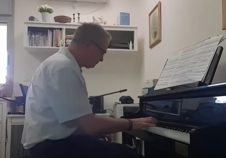 Based on LeCygne (the swan) by Saint-Saëns, Yoed Tsur and a photobomb by Gibbs